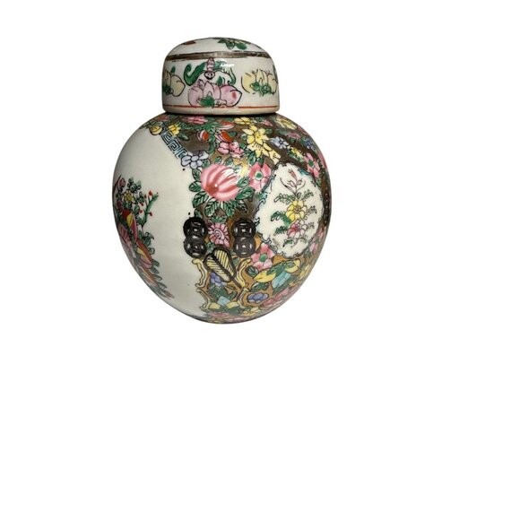 Chinese Rose Medallion Porcelain Ginger Jar Hand Painted Floral and Figures - Picture 3 of 10